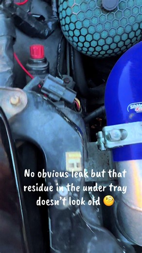 40ML from empty to half full on gauge, possible minor leak and twitchy sensor. major panic over !!! Support the journey → link in bio #DiligentLifeCrisis #RX7 #RotaryEngine #JDM #ProjectCar