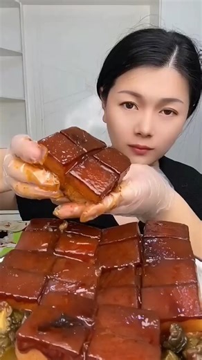 Holding Giant Melting Pork Belly Cubes #asmr #mukbang #pork