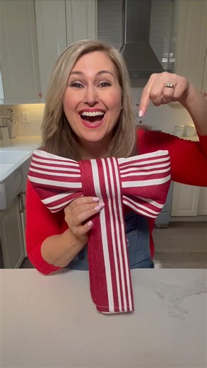 Jennifer Valentyne | Tea Towel Bow 🎀 | Instagram