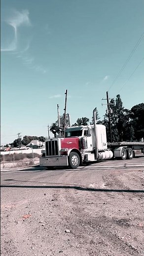 Peterbilt 389 With the Canadian pacific Nathan K3L