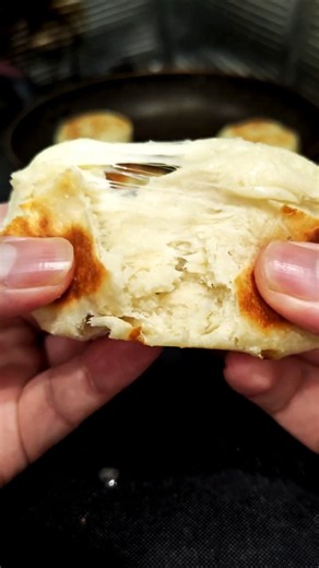 Delicious and Easy Pan-Fried Chewy Cheese Naan #simplerecipe