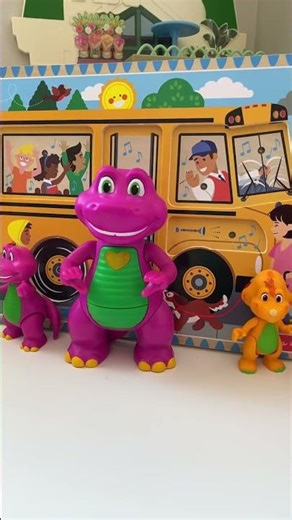 Barney wheel on the buz #shortsviral #viralvideo