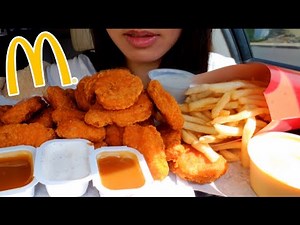 ASMR EATING MCDONALD'S SPICY CHICKEN NUGGETS FRIES CAR MUKBANG Eating sound 먹방 WHISPERING TWILIGHT