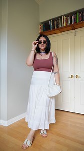 when ONE ray of sunshine enters my body after a long winter! 🦋🌷🌼👒 I’ll be wearing these curvy spring outfits on repeat! especially these soft @pumiey.us tank tops 🙌🏼 ad. •comment “link” and I’ll dm you the outfit details xx | Torii Block