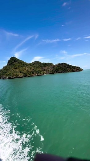 2.2K views · 36 reactions | Explore the route via RORO ferry ⛴️ Plan your vacation via alternative route! The RORO ferry service operates every day and each round trip takes about three hours to complete and you will encounter at this amazing views. Reel by @mustuattaria #NaturallyLangkawi #LangkawiGeopark #99magicalislands #LangkawiBestWey #LangkawiMissesYou #Malaysia #MalaysiaTrulyAsia #Langkawi #island | Naturally Langkawi | Facebook