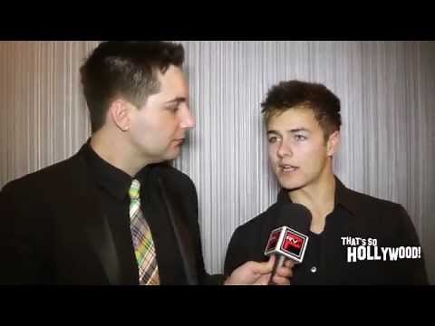 Peyton Meyer Describes His Perfect Girl, His Dating Life & "Girl Meets World" Cast Secrets!