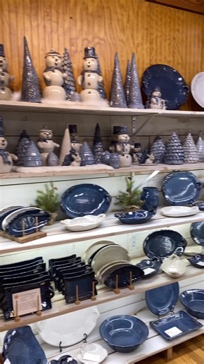Sneak peek inside our sales shop today! #snowmen #TisTheSeason #xmas #holidayspirit #christmastree | Thomas Pottery