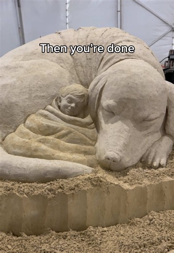 Making a sand art the right way #sand#sandcastle#sandsculpture#beach#howto