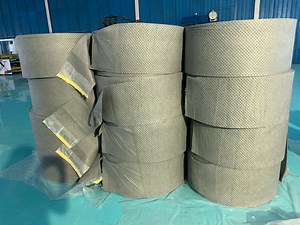 [Hot Item] 100%PP Factory Price Universal Absorbent Rolls for Spill Solution