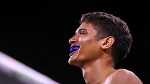 Fundora vs Booker Fight Results: Fundora Scores 4th Round TKO (Video)