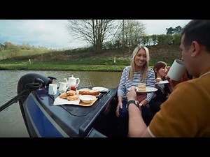 Enjoy a family canal boat holiday with Anglo Welsh