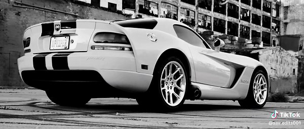 Dodge Viper SRT10: The Ultimate American Muscle Car