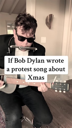 Dylan does Xmas 🎅🏻 🎄 #bobdylan #parody #music #xmas #fyp
