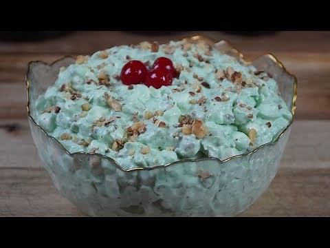￼ Pistachio Pudding Dessert | Watergate Salad ￼