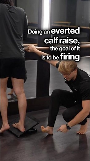 Everted Calf Raise #mobility #foot #plantarfasciitis #stretching #strengthtraining #legday #yoga
