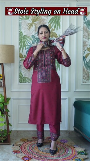 ☃️Stole Styling on Head☃️ #trendingshorts #indianfashion #winterlayering #winterfashion#stolestyling