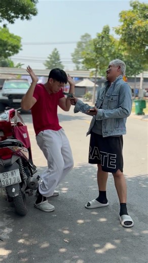 Lost Control Real Quick | MUSCLE MAN | #namphuong #muscleman #funny #shorts #hero #kindness