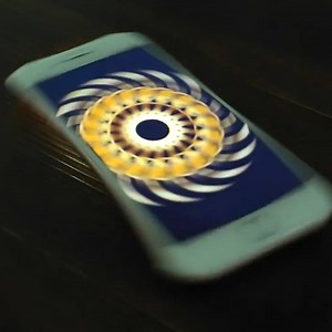 482K views · 118 reactions | This gadget turns any phone into a fidget spinner  | In The Know | Facebook