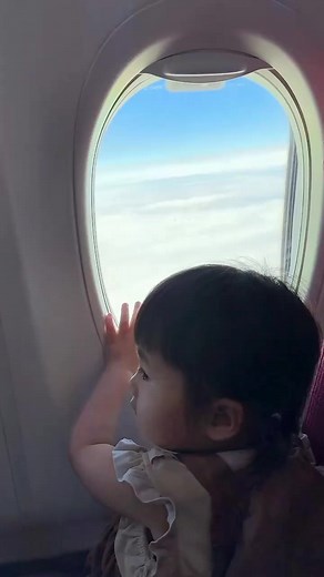 Moment travel ♥️♥️ #tiana #little #travel | Nomnom Tiana