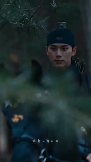 Ahnnur on Instagram: "Ganteng banget pacar orang 﫠 ⬇️⬇️⬇️ Drama: Bon Appétit, Your Majesty / The Tyrant's Chef Episodes: 12 Release Date: August 23, 2025 . . #bonappetityourmajesty #thetyrantschef #imyoona #limyoona #yoona #leechaemin #kanghanna #kdramaedit #kdrama #fyp #fypシ"