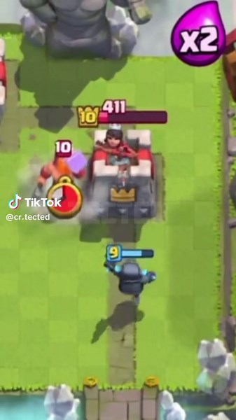 Legendary Clash: Mini Pekka vs. Lumberjack Showdown