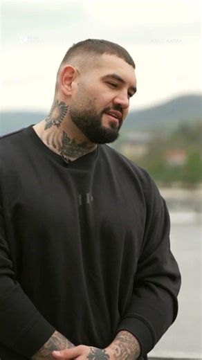 ‘NA hajm BUKË SHQIP në shpi’, Gzim Selmani, shqiptari i parë që rrahet pa doreza