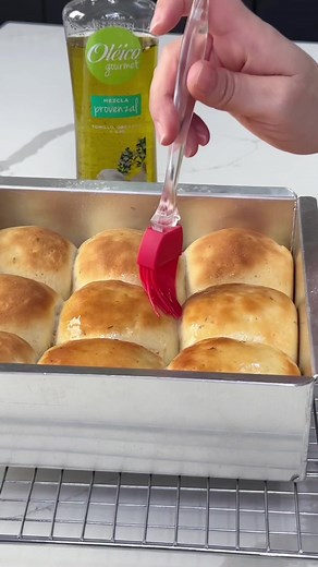 Bollos rellenos de queso Philadelphia #magycakes #pan #bollosdequeso | Magy Cakes