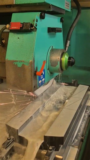 Surface Grinding? 😅 No — Aggressive CNC Milling! #cnc #milling #roughing #cncmachining #lathemachine