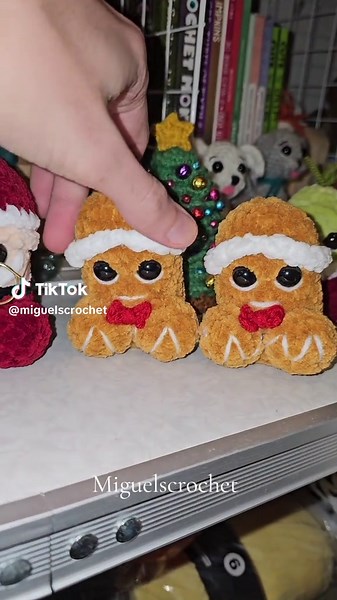 Mini Gingerbread Wiwis Crochet Tutorial