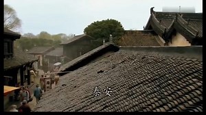 28K views · 587 reactions | You don't have to know most people to be famous. A lion walks alone on a path that everyone knows | Kurd boxing | Facebook