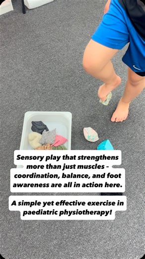 Sensory play that strengthens more than just muscles – coordination, balance, and foot awareness are all in action here. A simple yet effective exercise in paediatric physiotherapy! 🟢An ideal exercise to support the correction of flat feet —- #physiotherapy #flatfeet #balance #ot #pediatrics #pediatricpt #parenting #coordination #footexercises #bodyawareness #posturalcorrection #heelpain #kidsphysio #physiotherapist #osteopathy #aberdeen #aberdeenphysio #scotland #newreels — Physiotherapist, Se