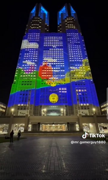 Pacman on Tokyo Building #pacman #tokyo #japan #gaming #building