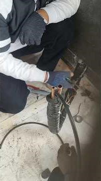 Ac technician #ac #actechnician #hvac #daikin #split#shorts #viral#trending #ytshorts