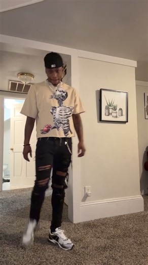 First Time Trying a Crop Tee: Fashion Insights