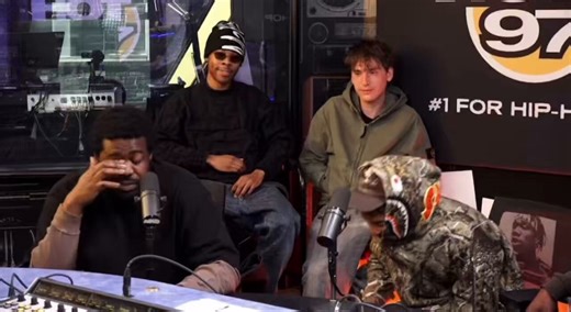 you either get it or you don't when it comes to earl cause "no games, hurricanes how we gon come. even when niggas hated, i showed love. keep a lil tucked away for the cold fronts" is bar work