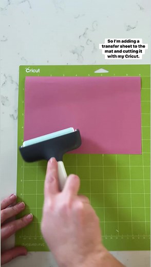 Let’s customize a makeup bag with Cricut infusible ink. #cricutmade #cricutcrafts #cricutprojects #cricutcreations #cricut #infusibleink #easypress #sublimation #diycrafts | Weekend Craft