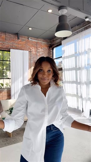 @candacemread is obsessed with a crisp white button-front shirt, and we're obsessed with how she styles it. | J.Jill