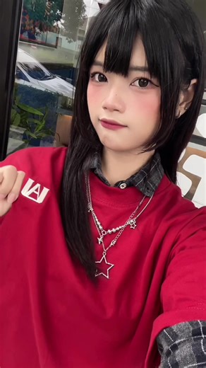 Disfruta el estilo de My Hero Academia con este outfit