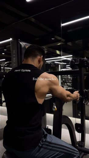 Feel the muscles. #aesthetic #gymmotivation #backworkout #bodybuilding #motivation