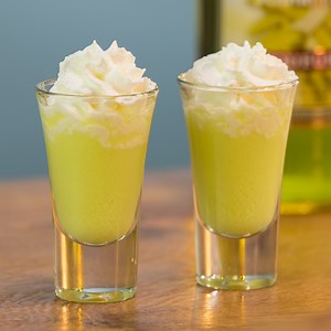 Scooby Snack Shots!! Which Scooby-Doo character would you drink these with? 🐶🚐👻 | Tipsy Bartender