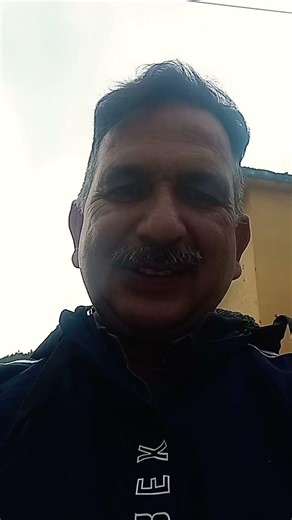 sir yeh pherki kon le raha hai .comedy.