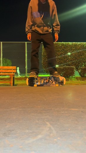 Waltz Skateboarding: Freestyle Tips for Skaters