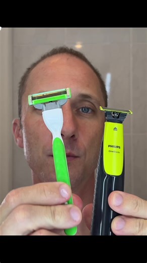 Razor Blade vs Electric Trimmer OneBlade | Shaving Comparison