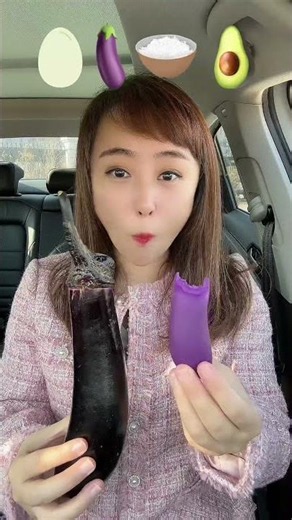 Eat emoticons,eat you bite by bite,the co-pilot eats snacks#food#shortvideo#eatemoticonsliu