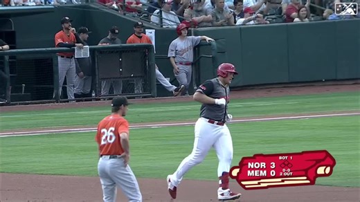 Luken Baker's broken-bat homer