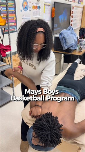 Meena | Fitness + Sports Recovery on Instagram: "Mays Basketball Program #GotonTheTable 🌻🩵💛 We’ve cycled through a number of athletes in this program and a few of the same problem areas come up - and of course I’m seeing them with athletes outside of our program as well. High on the list, tight hips and jumper’s knee 🙃 … more on these later … To all of my athletes that play a sport right now, are you doing your part to elongate your sports career? Your body can easily break down or you can m