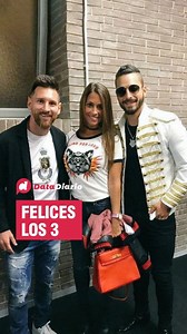 14K views · 7.7K reactions | 藍 FELICES LOS 3  Leo Messi está sin actividad oficial en la MLS por lo que aprovechó para salir con Antonela Roccuzzo  Aprovecharon y se fueron a ver un recital de Maluma, y fueron filmados bailando y disfrutando del show | Data Diario | Facebook