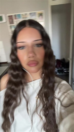 🦇𝓋𝑒𝓁𝓎𝓃 (@evelyn.2981)’s videos with original sound - My Music Lyrics
