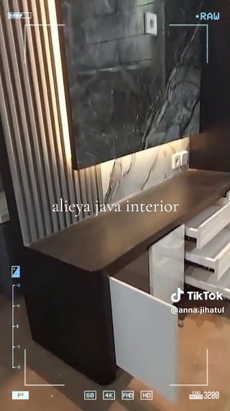 bisa order custom sesuai keinginan ya kak.. tanya