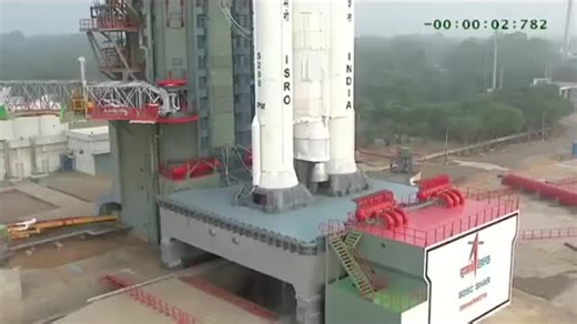 Vibhu Bansal (Modi ka Parivar) on Instagram: "भारत के लिए गर्व का क्षण LVM3-M6 मिशन के तहत ISRO - Indian Space Research Organisation ने अमेरिका के BlueBird Block-2 अंतरिक्ष यान को सफलतापूर्वक निर्धारित कक्षा में स्थापित किया। यह भारत की धरती से अब तक का सबसे भारी उपग्रह लॉन्च है, जो हमारी बढ़ती हेवी-लिफ्ट लॉन्च क्षमता और अंतरिक्ष क्षेत्र में मजबूत पकड़ को दर्शाता है। माननीय प्रधानमंत्री श्री Narendra Modi जी के दूरदर्शी और निर्णायक नेतृत्व में नीतिगत समर्थन, स्पष्ट विज़न और निरंतर निवेश से भारत 
